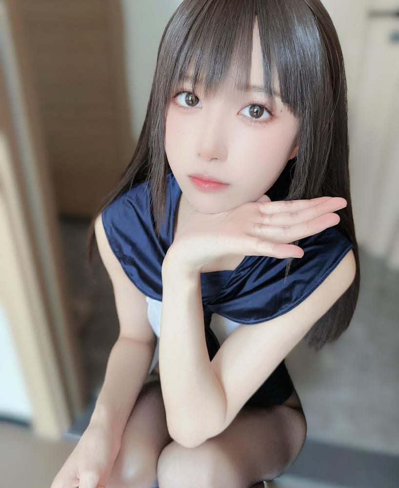 布丁大法 蓝色连体泳衣 95P